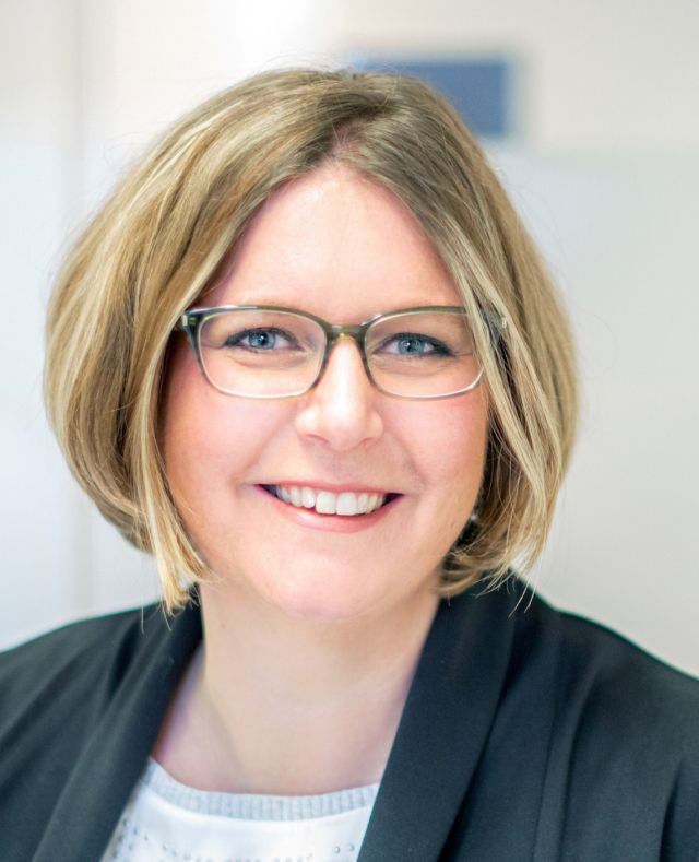 Business-Wissen-fuer-die-Dentalbranche-Nina Hochgraeber
